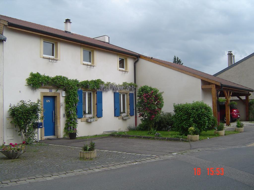 Aux Plumes De Grigy Bed and Breakfast Μετς Εξωτερικό φωτογραφία
